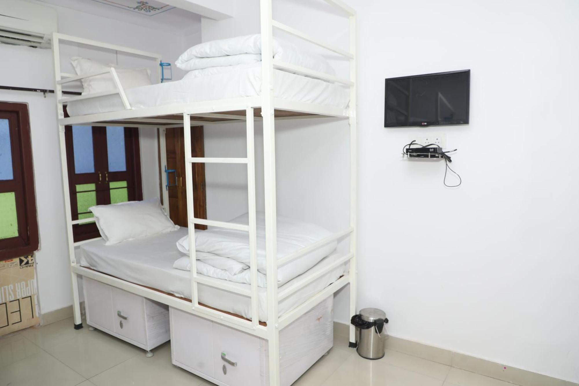 The Mama Hotel - Rooms And Dormitory Udaipur Extérieur photo
