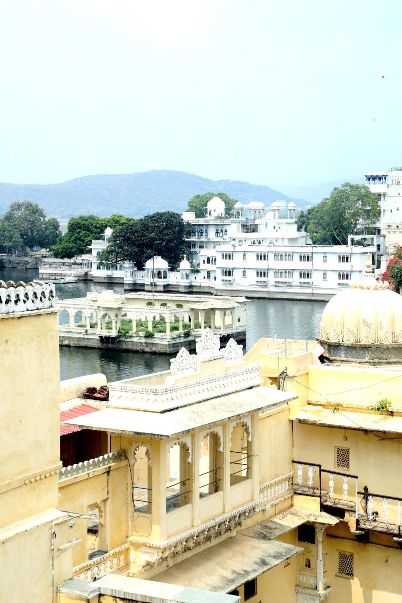 The Mama Hotel - Rooms And Dormitory Udaipur Extérieur photo