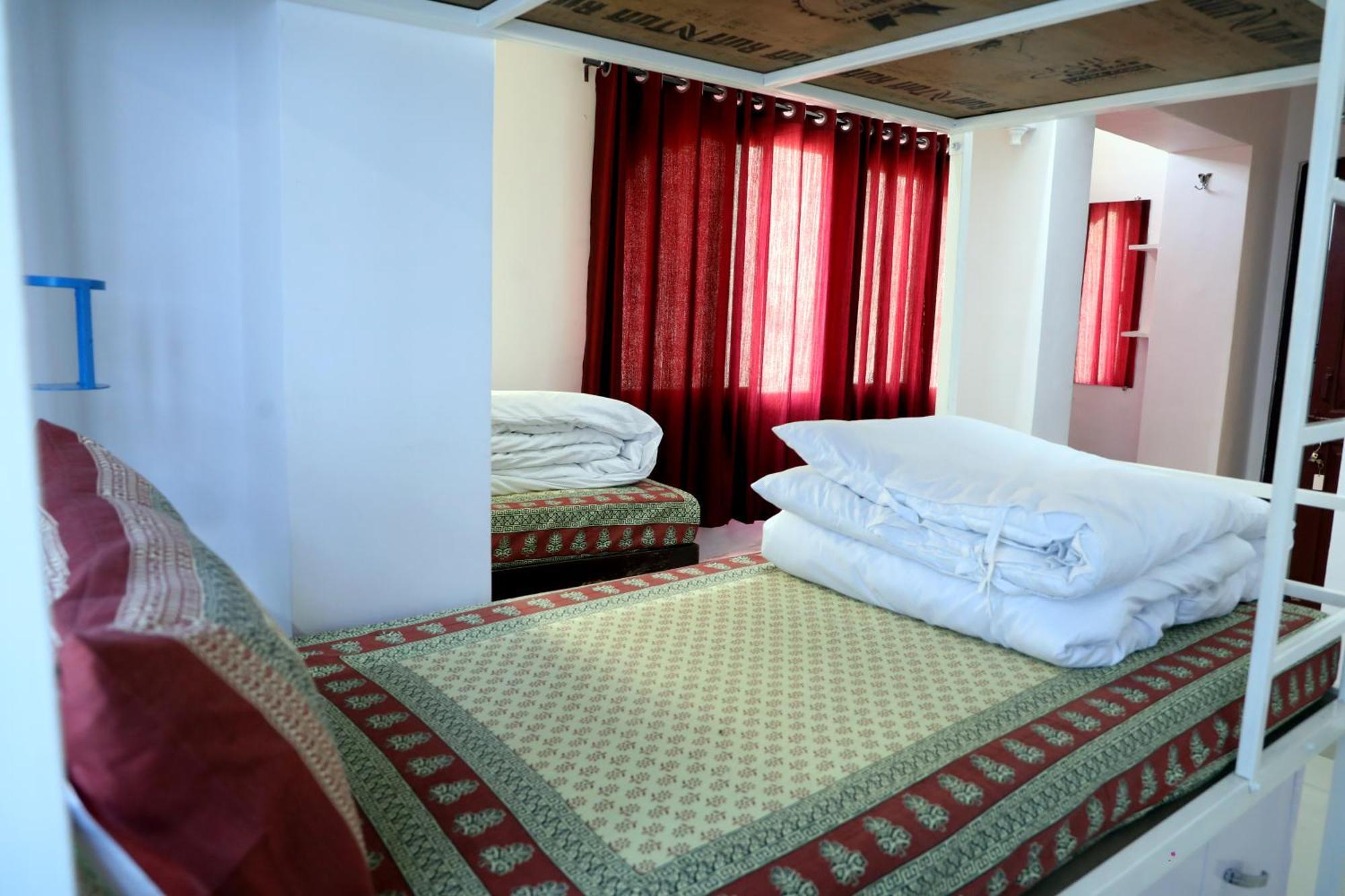 The Mama Hotel - Rooms And Dormitory Udaipur Extérieur photo