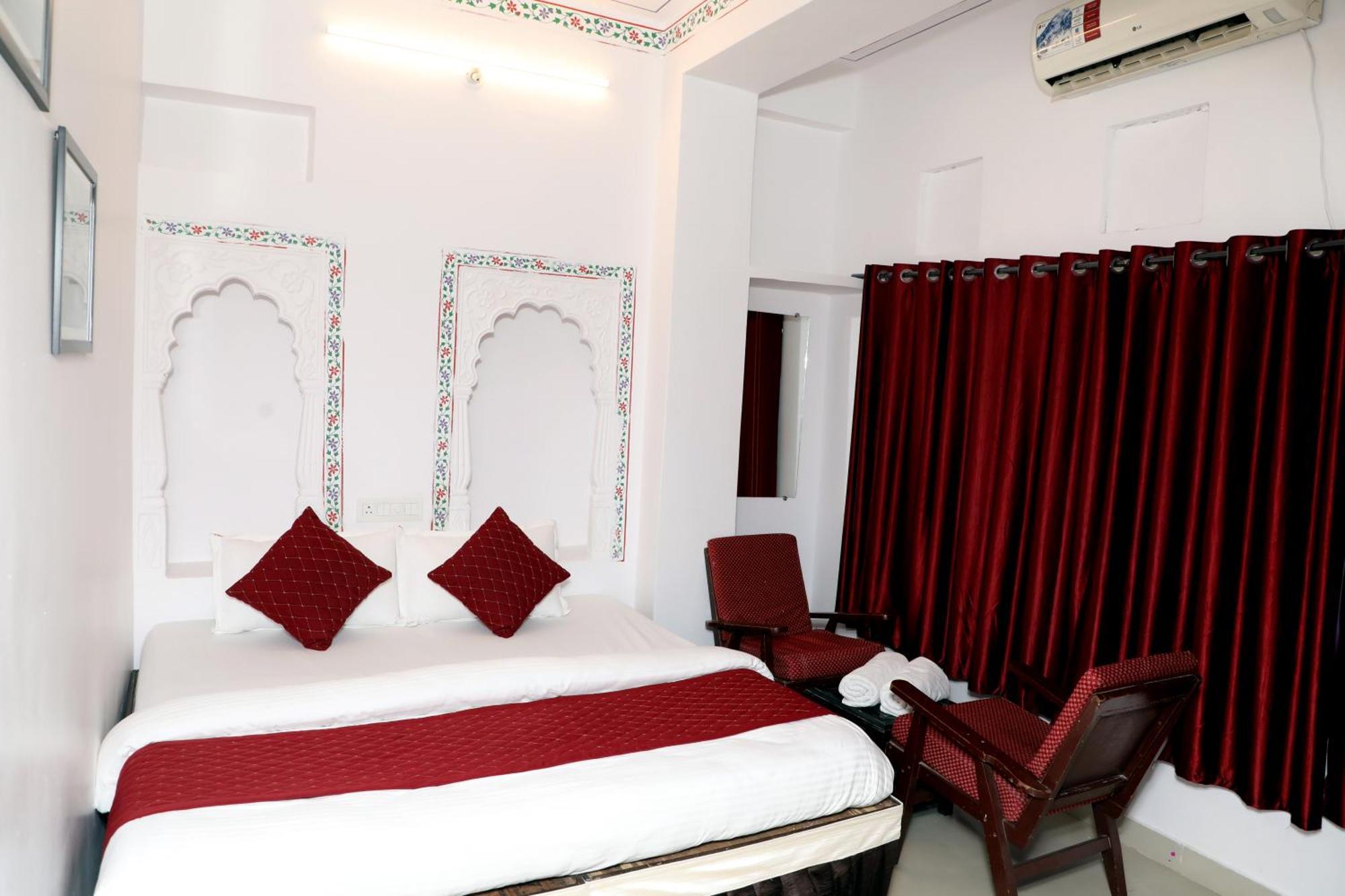 The Mama Hotel - Rooms And Dormitory Udaipur Extérieur photo